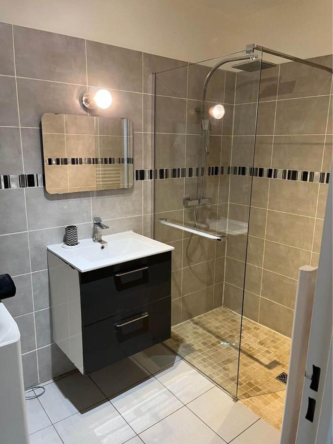 Superbe Appartement Au Bord De Plage Cros De Cagnes Buitenkant foto